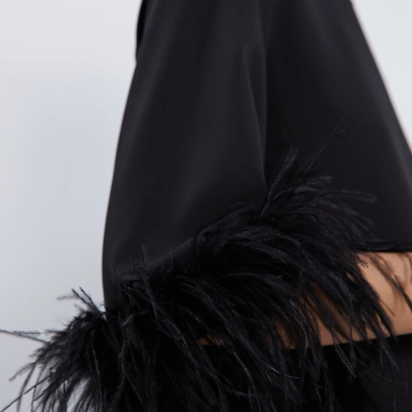 Tuckernuck Black Feather Jamie Dress
NWT Size L - Picture 3 of 8